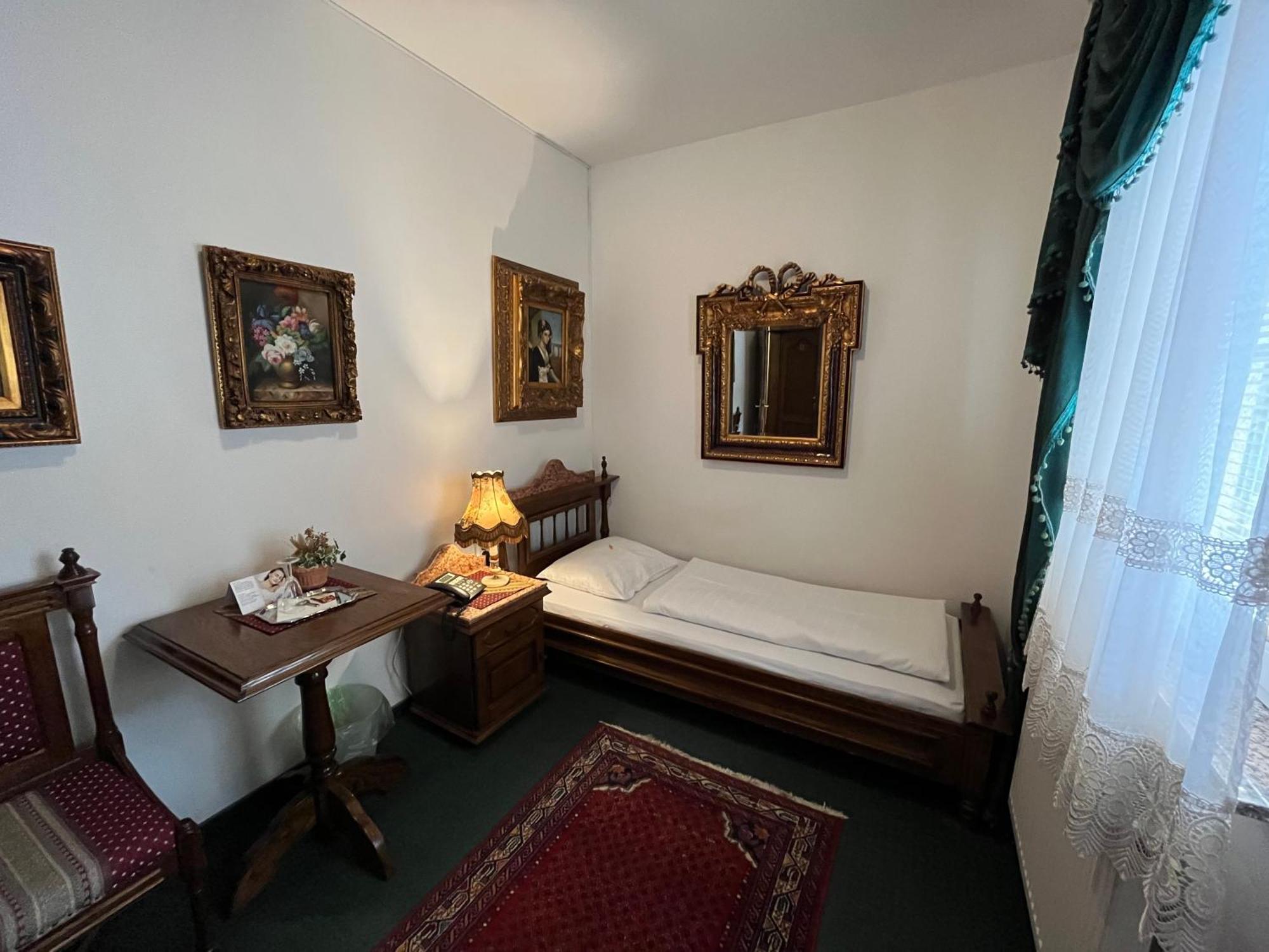 Hotel Razgorsek Velenje Ngoại thất bức ảnh